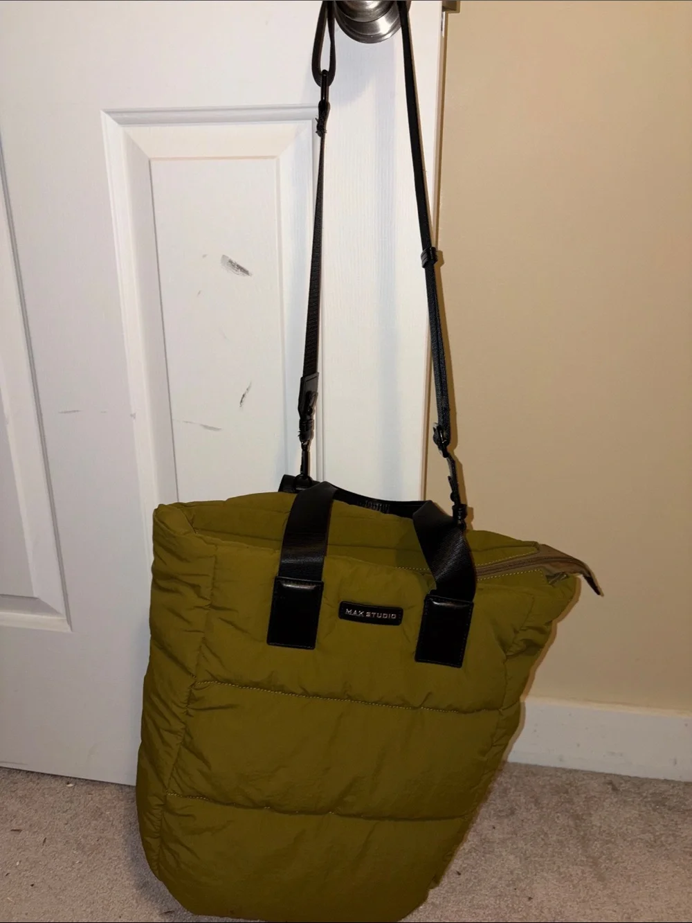 Max Studio Hand/ Crossbody Bag
